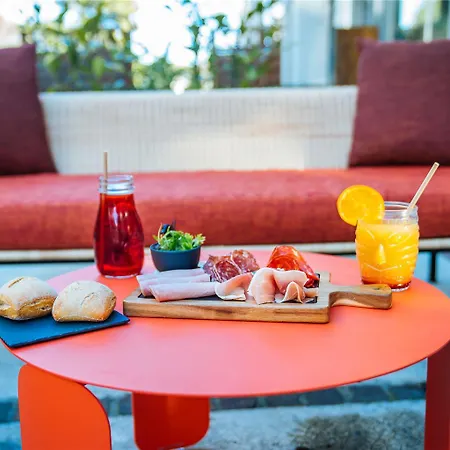 Ibis Styles