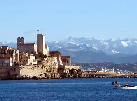 Ξενοδοχείο Ibis Styles 3*